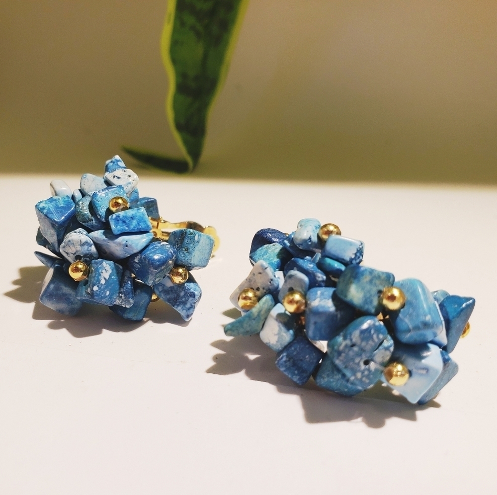 NWT TURQUOISE CLIP EARRINGS GOLD PLATED 1.5 INCH BLUE